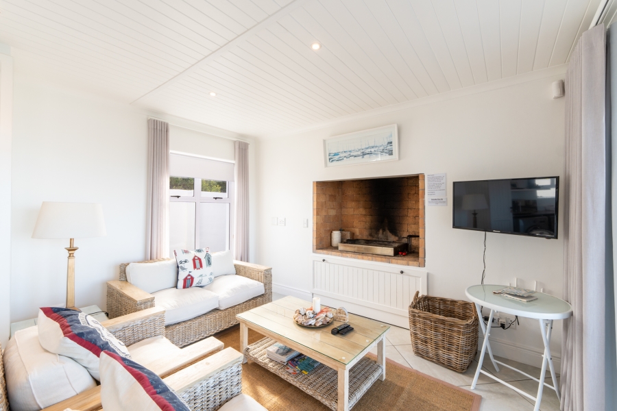 4 Bedroom Property for Sale in Oceanview Heights Western Cape